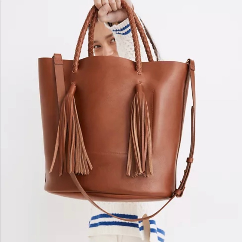 Madewell tasseled bucket tote bag saddle brown